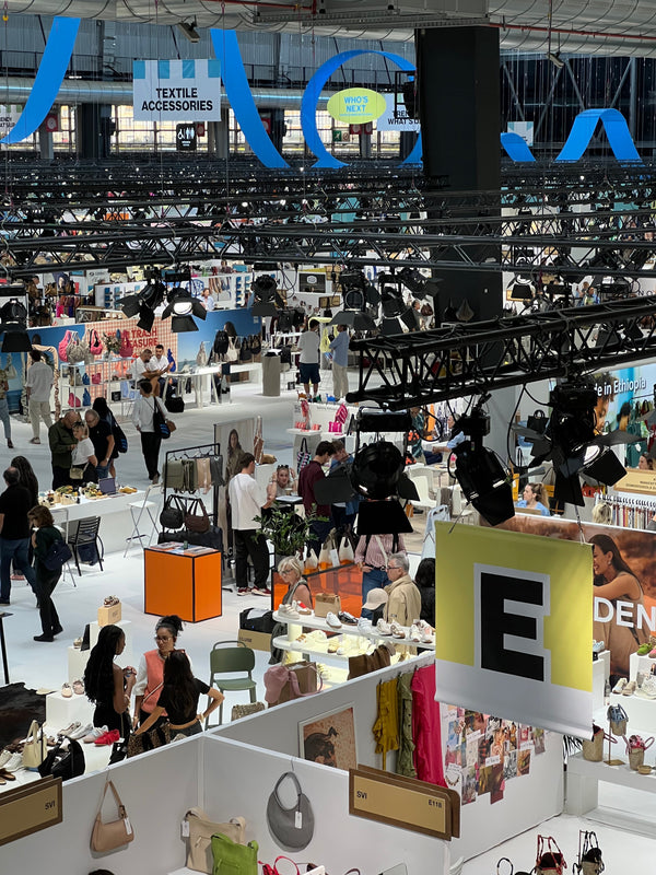 🕊ブランドの小さな冒険のはじまり ― Awwのパリ出展レポート