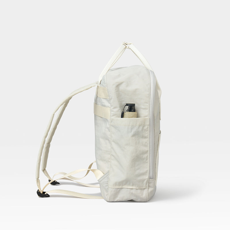 2way Recycle Polyester & Cactus Vegan Leather Daily Back Pack</font><br>WHITE