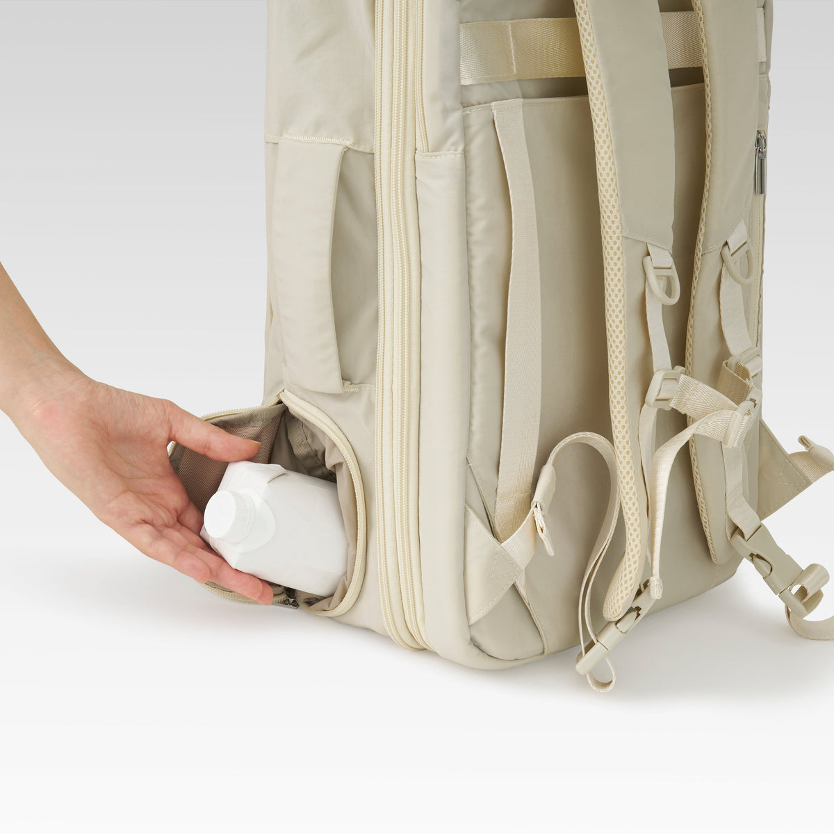 【予約販売】圧縮トラベルバックパック(16.8L-35L)