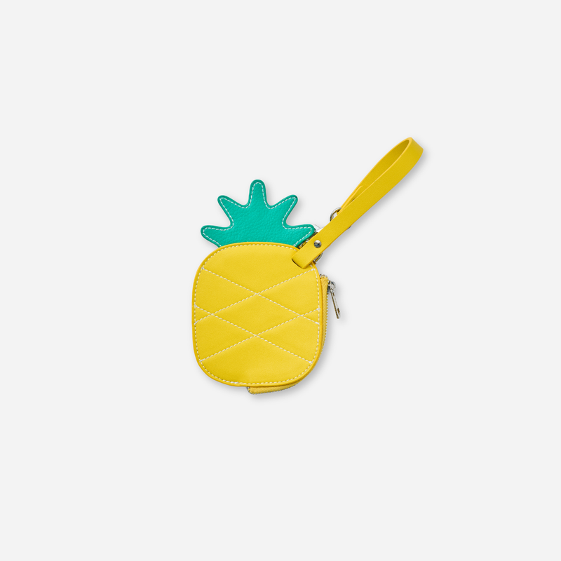 TRAVEL CHARM