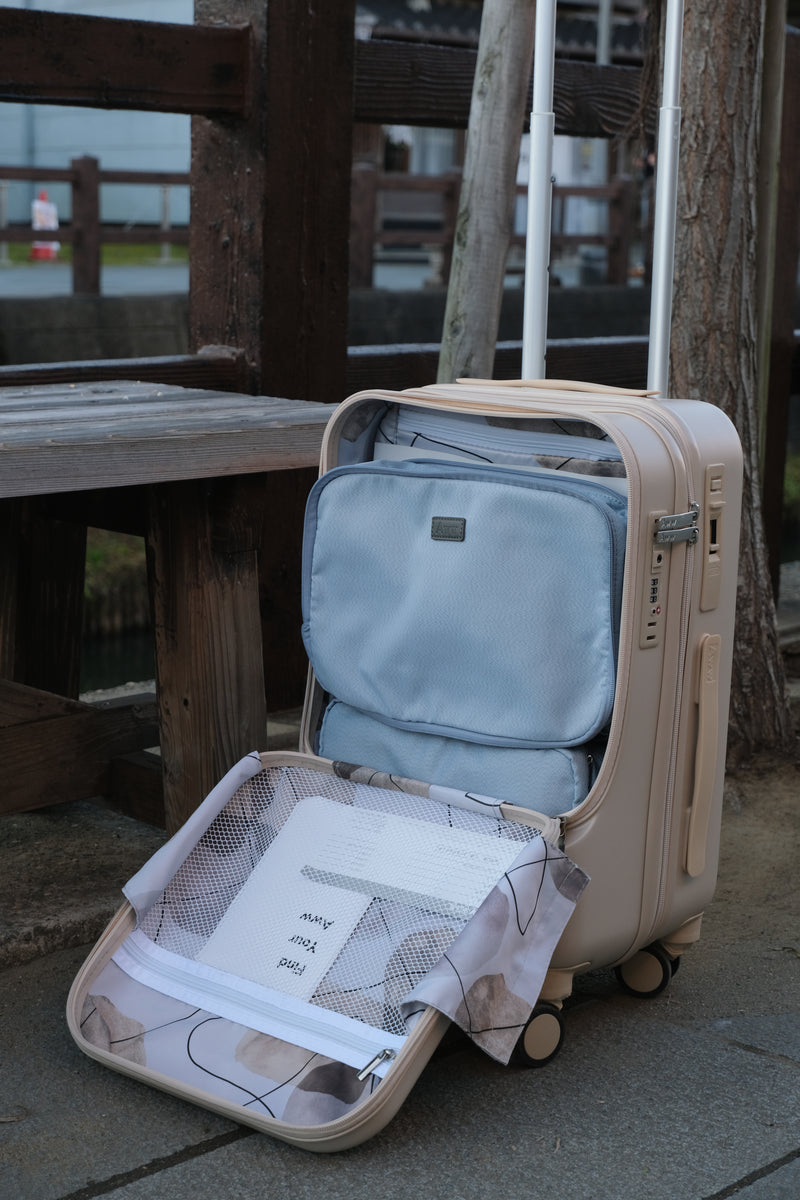 マルチウェイ トラベルポーチ Sサイズ (6.5L)