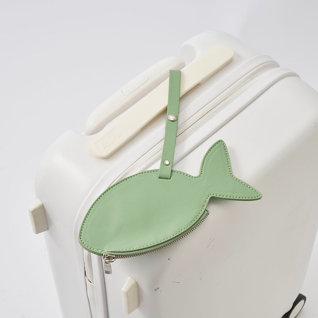 【アップルレザー】トラベルチャーム (フィッシュ)