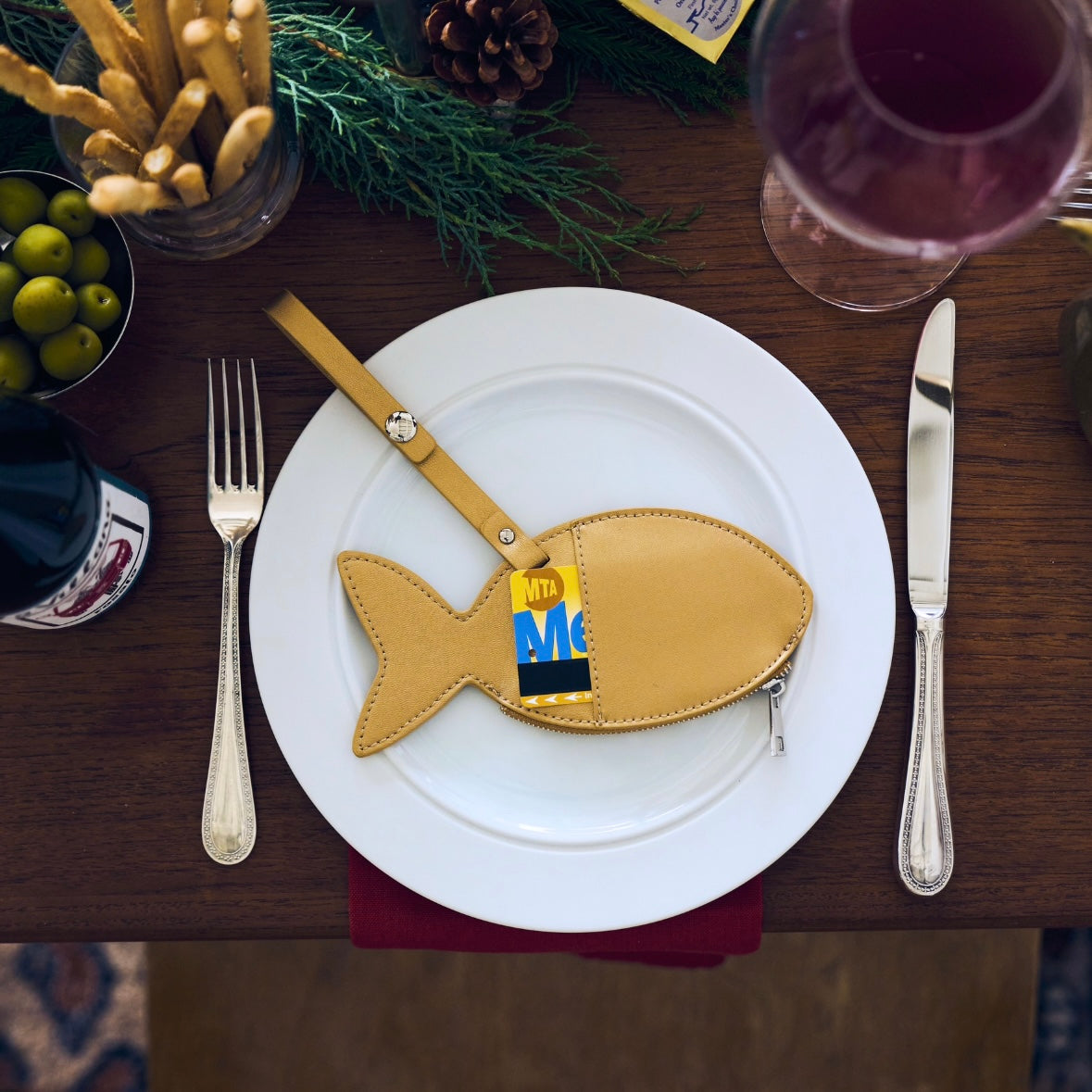 【アップルレザー】トラベルチャーム (フィッシュ)