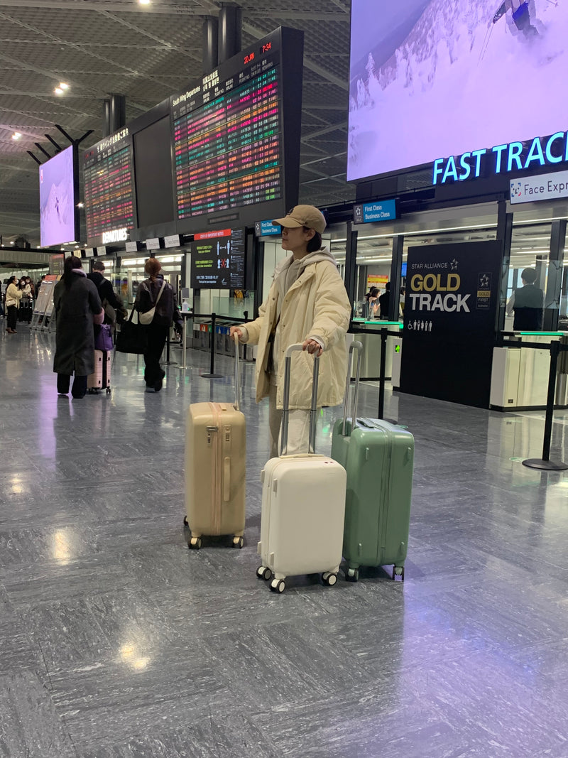 Aww -TRAVEL-<br><font size=1>(6-7 days)(MEDIUM)(BEIGE)</font><br>PARISIAN BRUNCH or BASIC