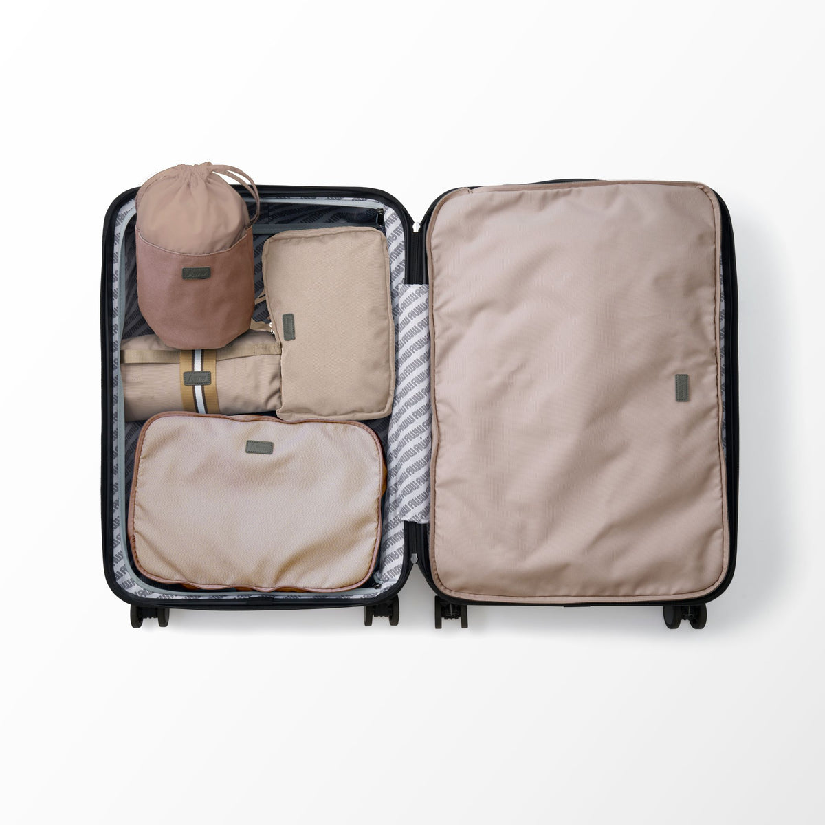 【美品】Aww ボストンバッグ　30L BEIGE ボストンバッグ／30L》ガバッと開いて、小旅行や出張の荷物を