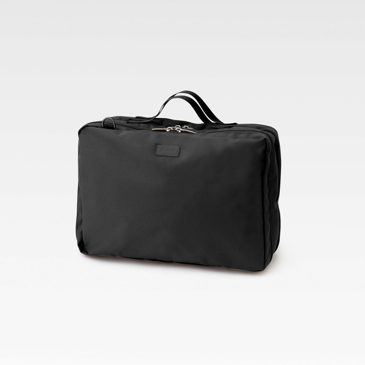 マルチウェイトラベルポーチ Mサイズ(13L)